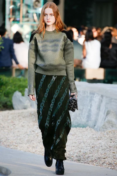 Look 26